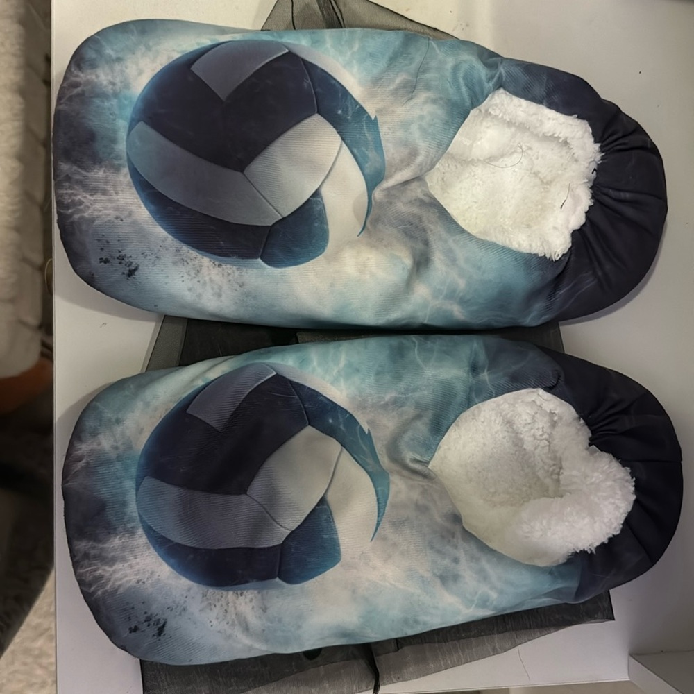 VOLLEYBALL SLIPPERS